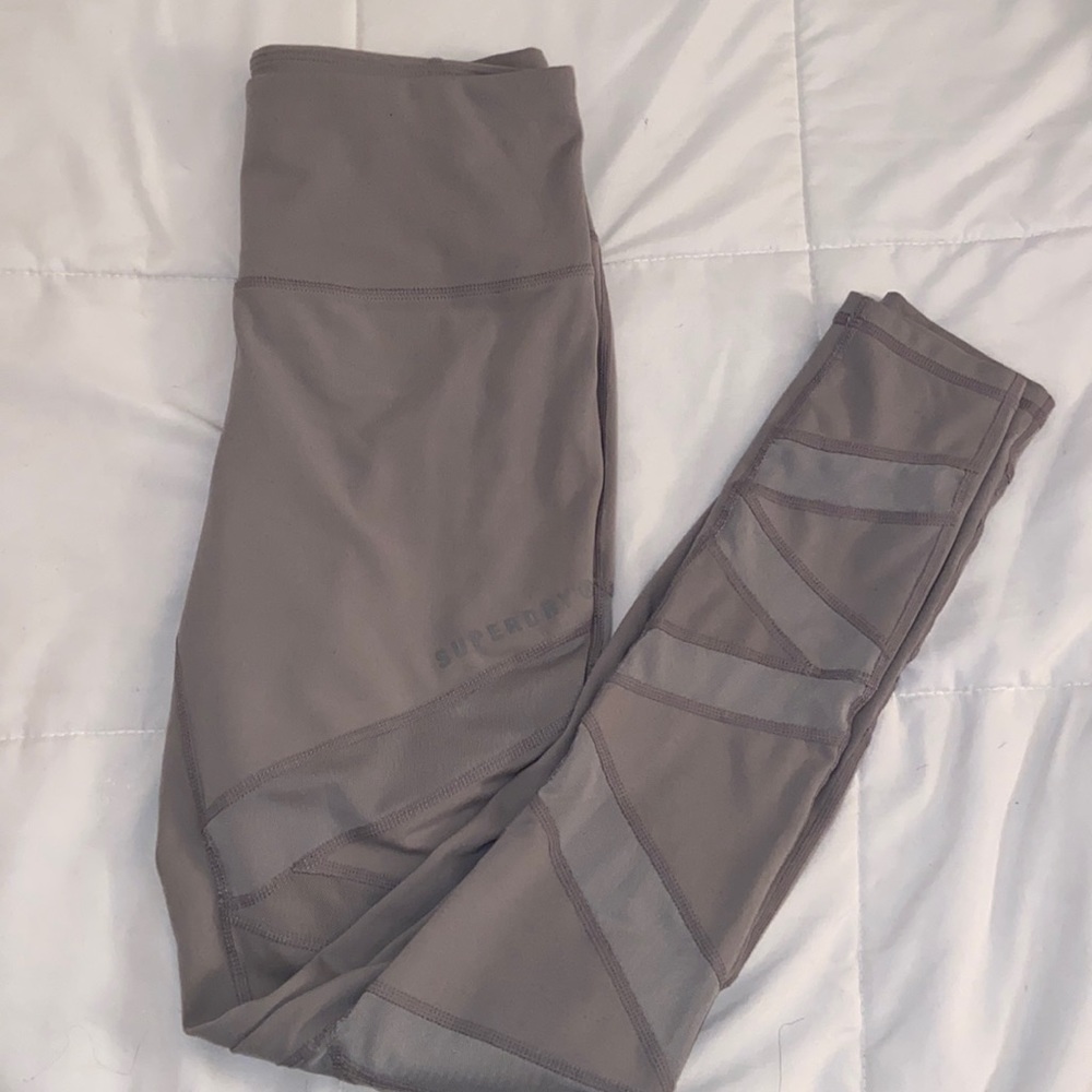 they are a size 6 fits like a medium